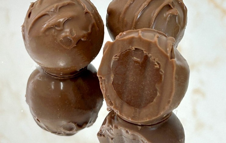 2 Chocolate Butterfly Box