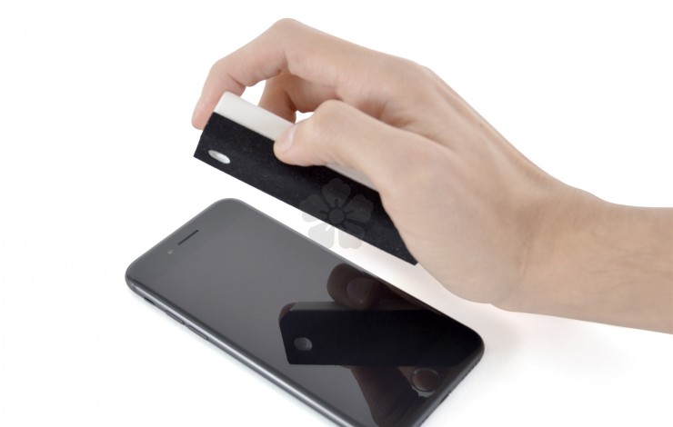 2-in-1 Compact Screen Cleaner
