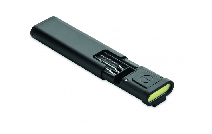 Apex Multifunctional COB Flashlight