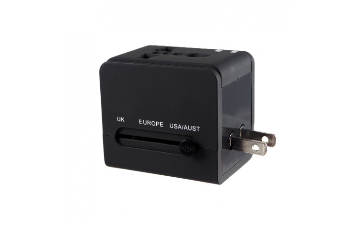 Leon Travel Adapter