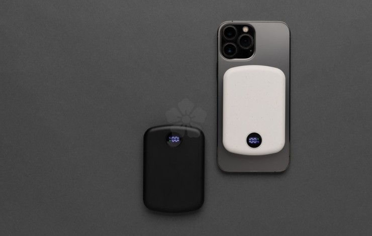MagPro Recycled  5000 mah Magnetic Powerbank