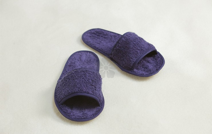 Hawthorne Cloth Slippers