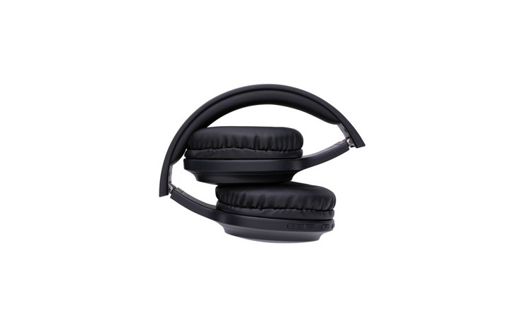 Urban Vitamin Belmont Wireless Headphones